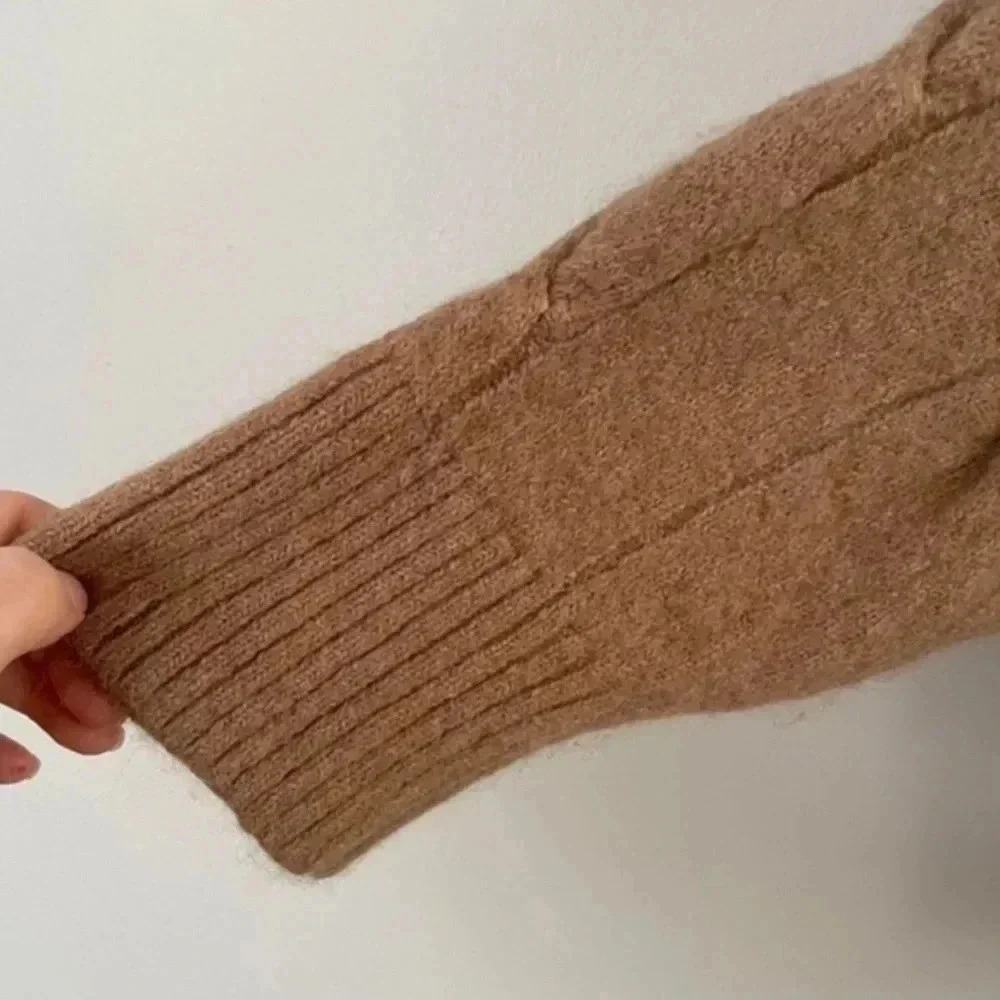 STOCKHOLMATELIER &other Stories cable knit wool/alpaca blend sweater Medium - Picture 6 of 8
